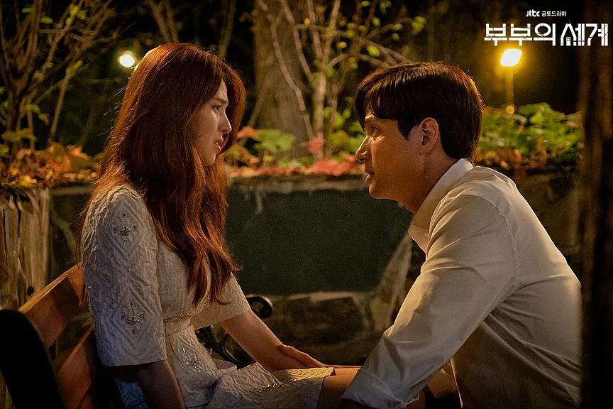 金喜爱《夫妻的世界》狐媚小三、渣男腥夫,这几点让人满肚子火!