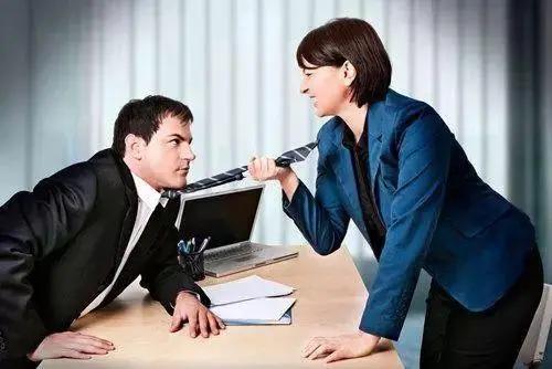 在单位受领导排挤打压怎么举报,在单位被一把手打压无望怎么办