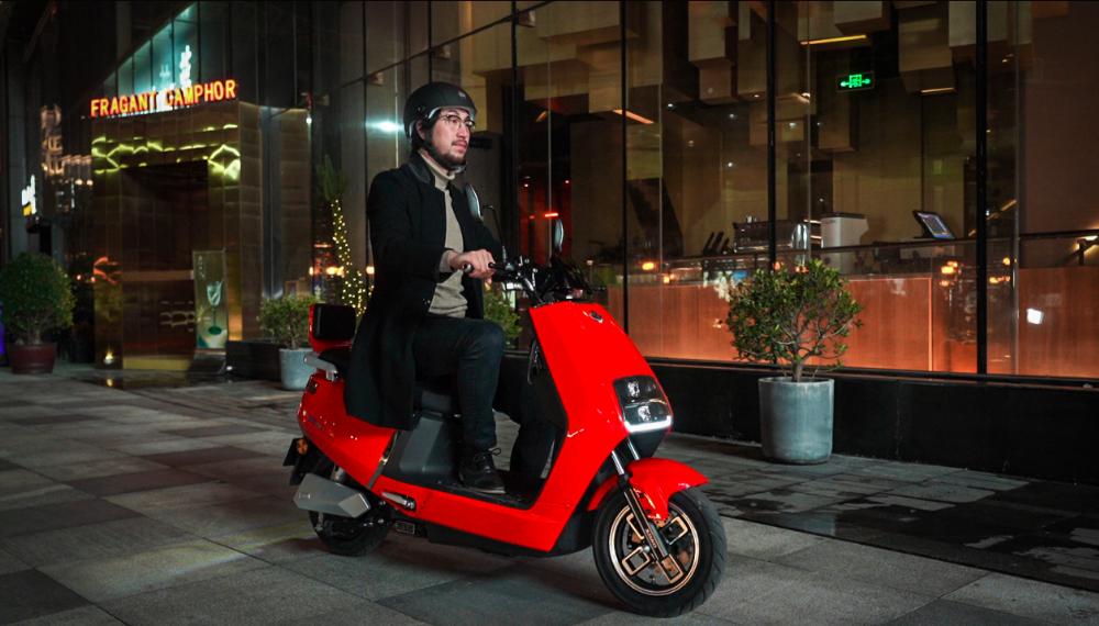 台铃新出48v能跑多远,台铃小刀哪个续航长