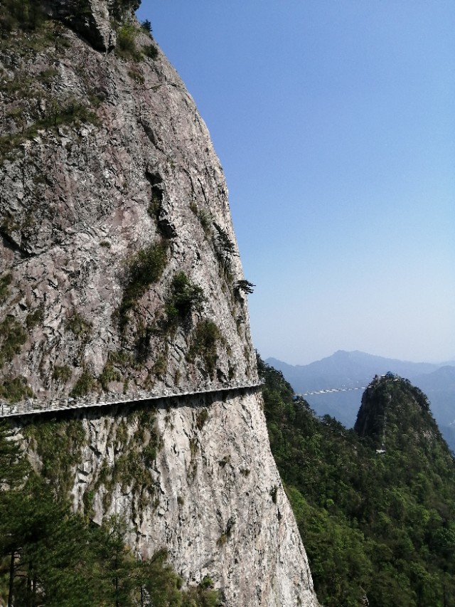 明堂山上名堂多图片,明堂山有名堂