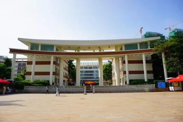 龙华最美高中,海口十大最有名的高中排行榜