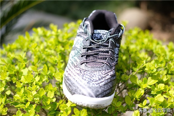 飞云a922评测,羽毛球鞋排行榜前十名中羽