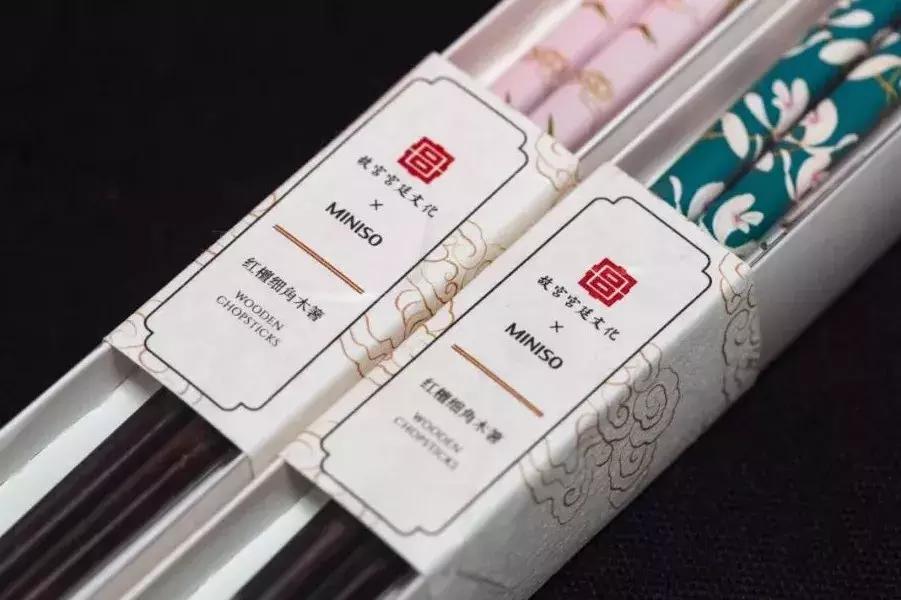 kakaofriends名创优品盲盒,kakao联名款保温杯名创优品