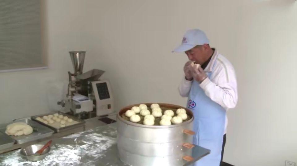 牛人发明自动包子机,连面点师傅都要下岗了