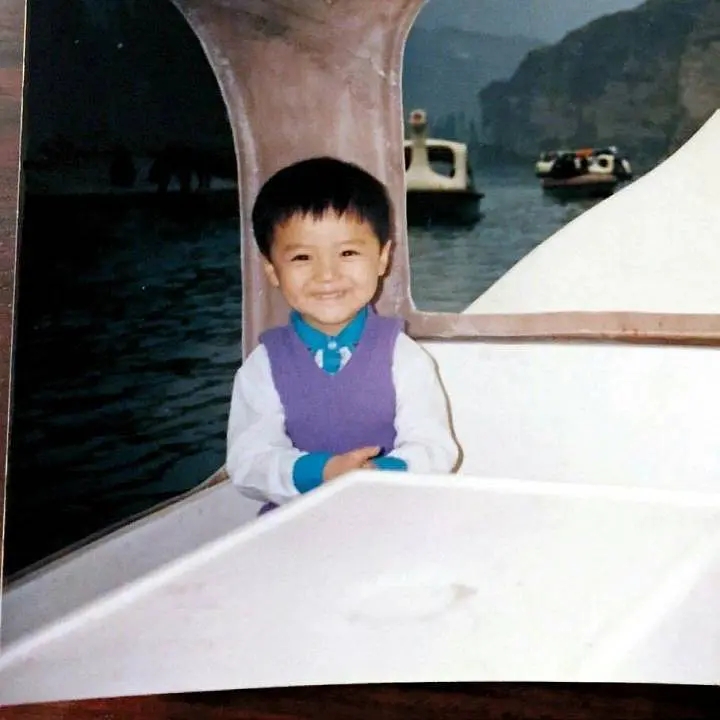 鹿晗关晓彤恋爱经历,鹿晗关晓彤的恋爱史