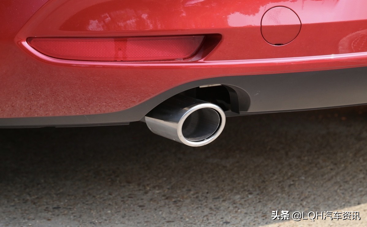 9.99万昂克赛拉可以自己加的配置,5万2千8的昂克赛拉