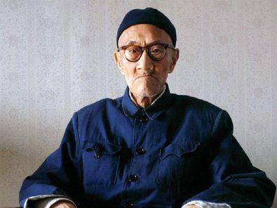 青年毛*东泽**的务实与远见,与中年梁漱溟“表实里虚”与“大话幻见