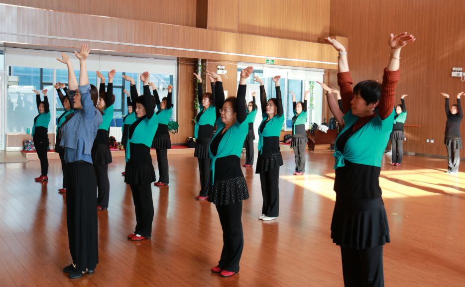 老同学演绎不老青春,老同学深情演绎青春