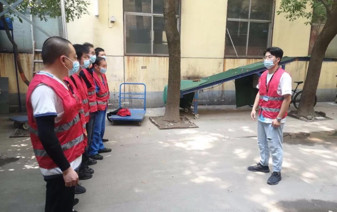 「我爱你，纳杰」客户“虐”我千百遍我待客户如初恋