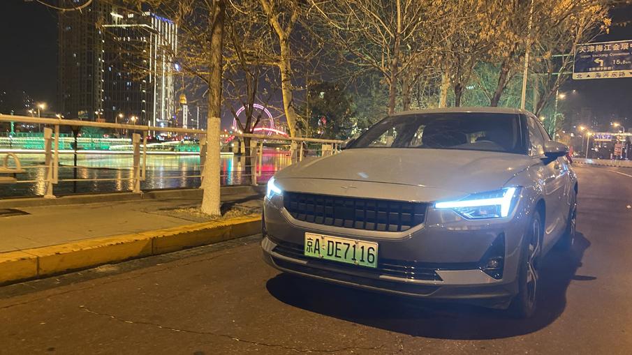 特斯拉新款model3与极星2,特斯拉新款model3和极星2