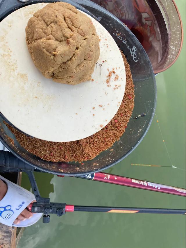 2.7米的鱼竿钓罗非鱼,用5米4的鱼竿钓罗非鱼