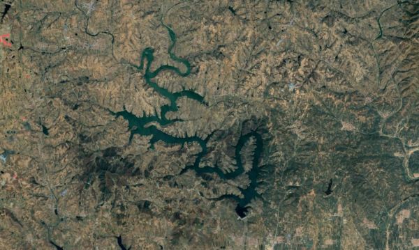 灞辨按榫欓鍑よ垶瑙嗛,灞辨按闀挎竻榻愰瞾浠欏