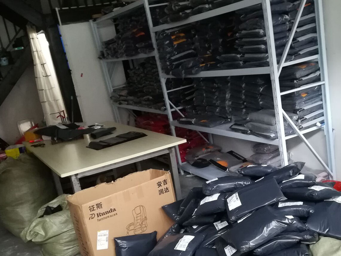 鎷煎澶氱殑vivo涓轰粈涔堟瘮娣樺疂渚垮疁,鍚屾牱娆惧紡琛f湇鎷煎澶氭瘮娣樺疂渚垮疁100