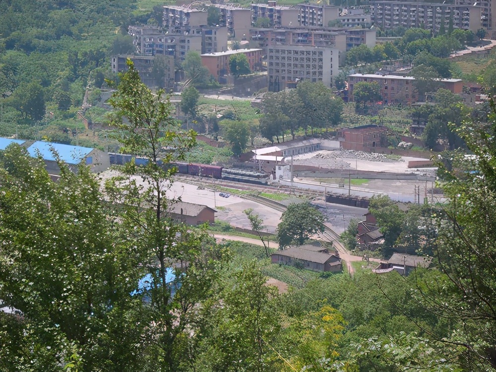 运转昭化站,探秘821厂铁路专线