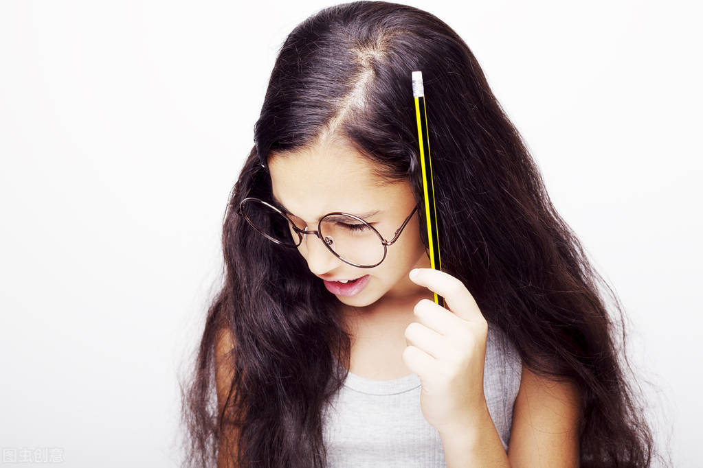 青少年白癜风容易治愈吗,青少年白癜风手术的风险