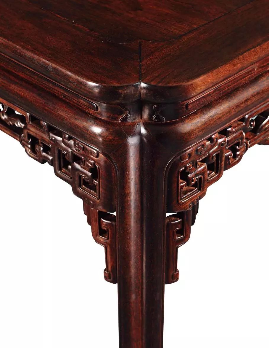 香港拍卖过亿的瓷器图片,香港保利瓷器拍卖图片