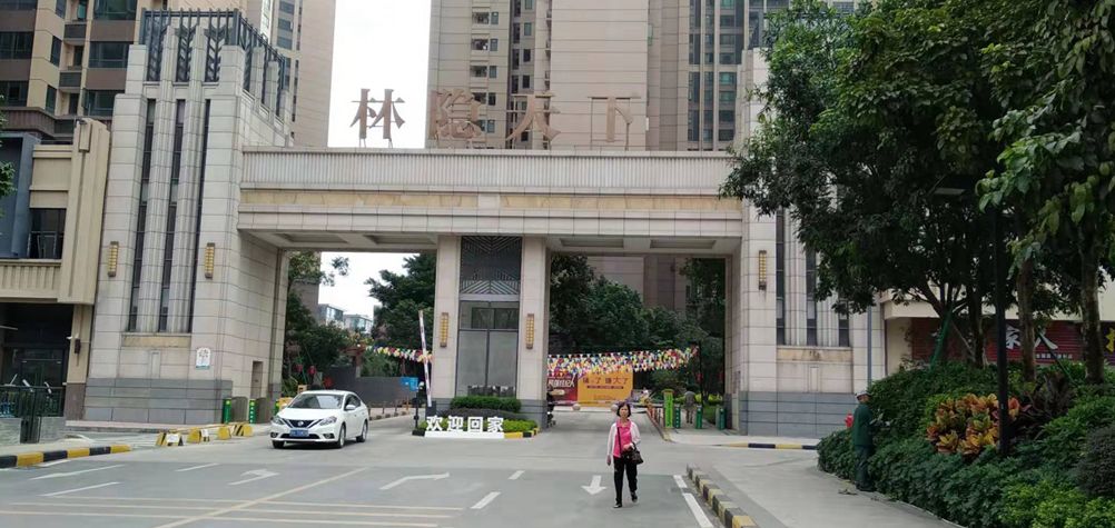 外来人员进小区门禁严不严,关于小区加强外来人员出入管控