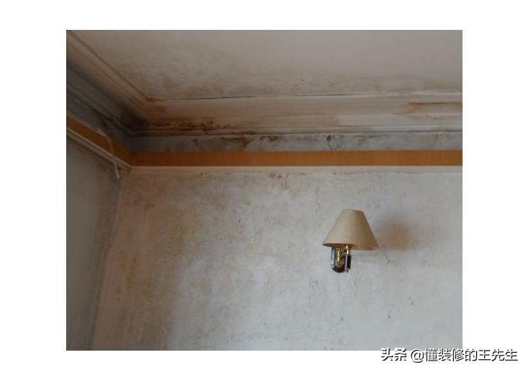 房子比较潮湿怎么处理,房子墙潮湿墙壁脱落怎么处理