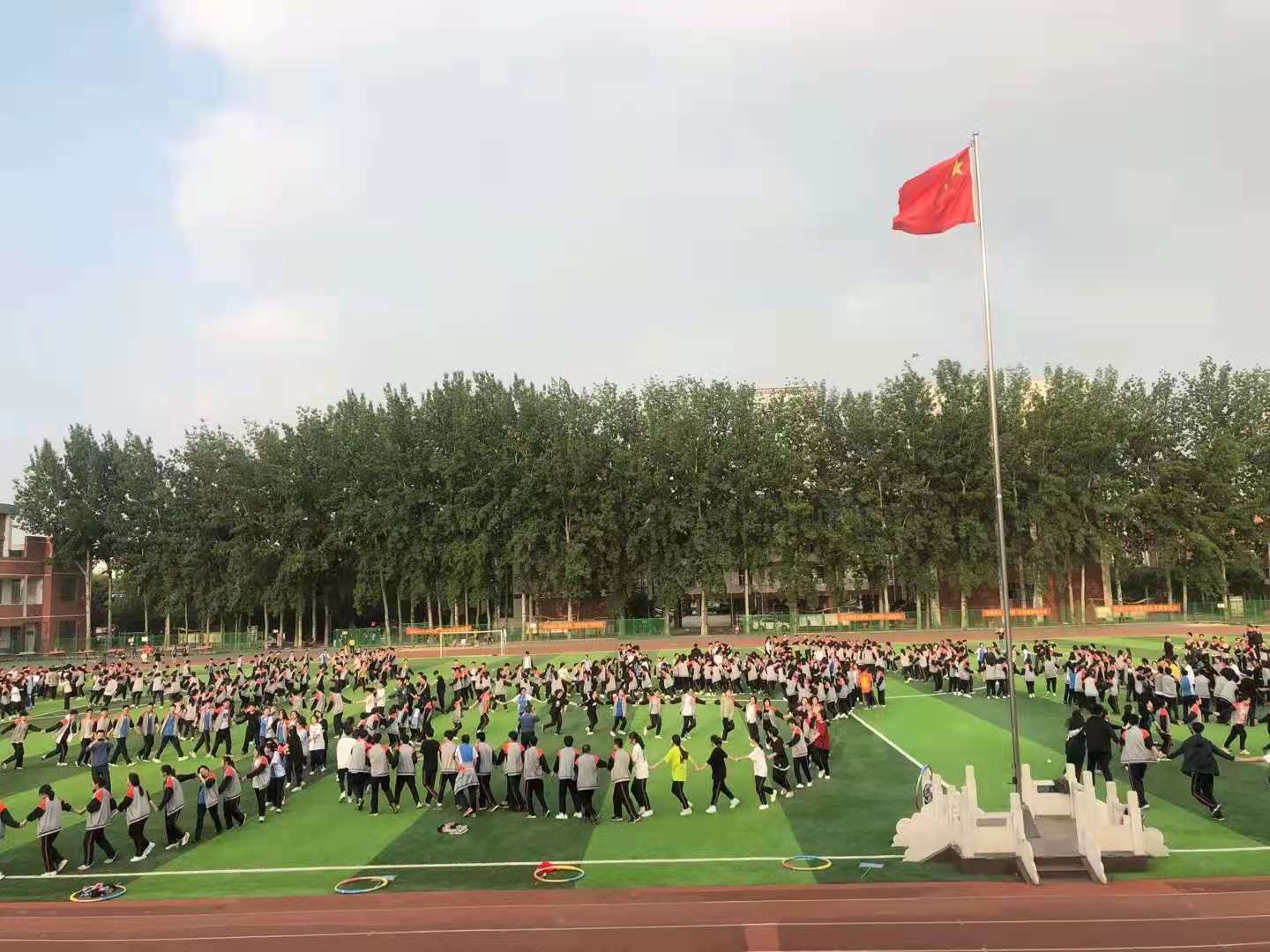 中考生看过来，来这里成就最好的自我——选择临沂三中，无悔一生