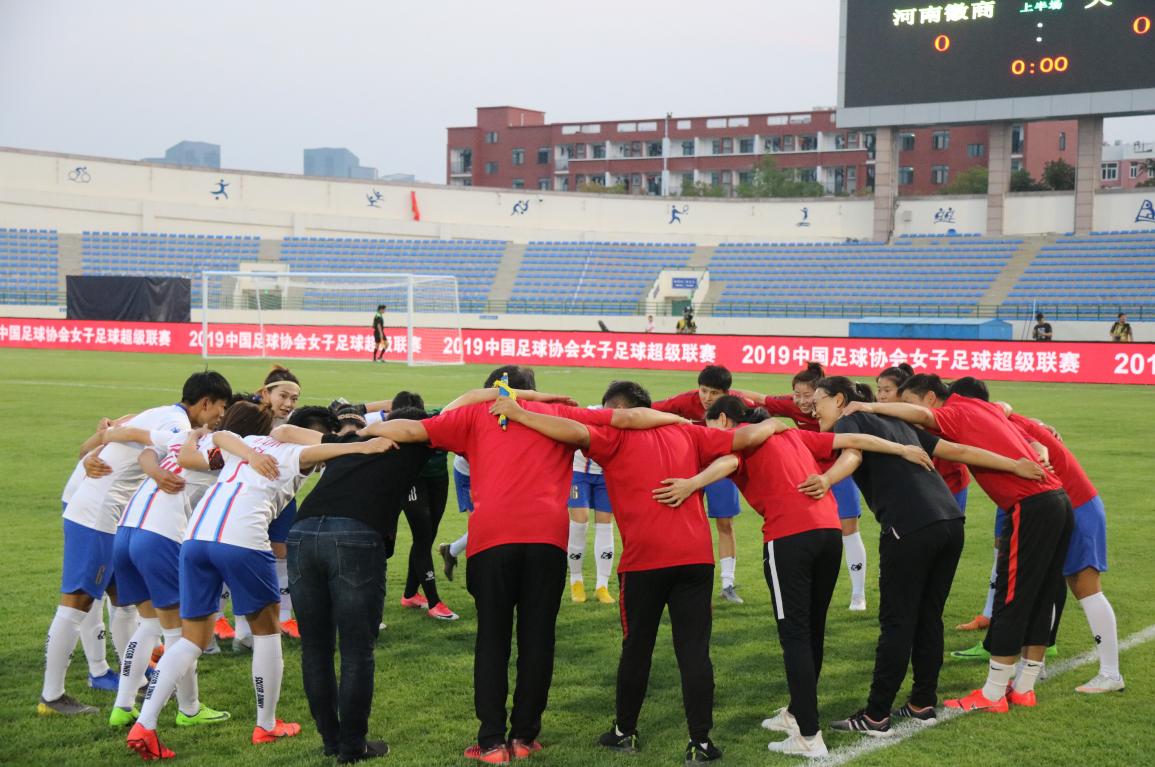 大连足球欠薪,大连足球三连冠最新消息