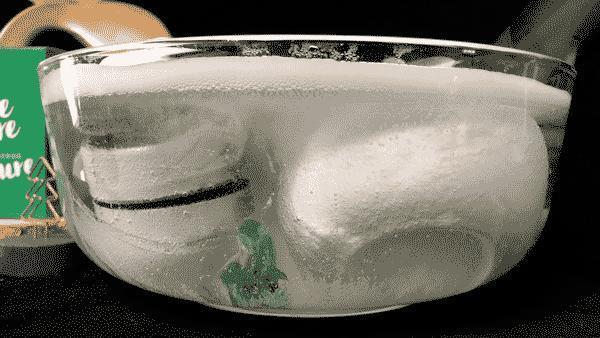 衣服变黄了怎么办最有效,衣服变黄要怎么处理才能变回原样