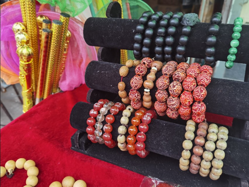 宿在驼梁，感受一种无忧的生活/郝贵云