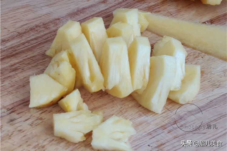 菠萝别再用盐水泡了,菠萝除了用盐水泡还可以怎么吃