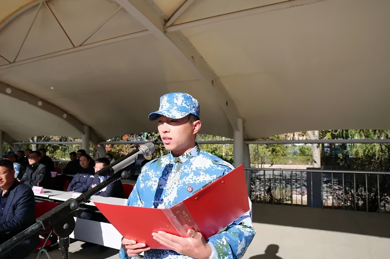 阜新高等专科学校新生报到,辽宁阜新高等专科学校军训