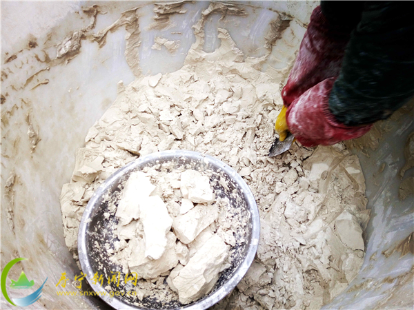 寿宁地瓜粉制作过程,寿宁煎泥鳅裹地瓜粉