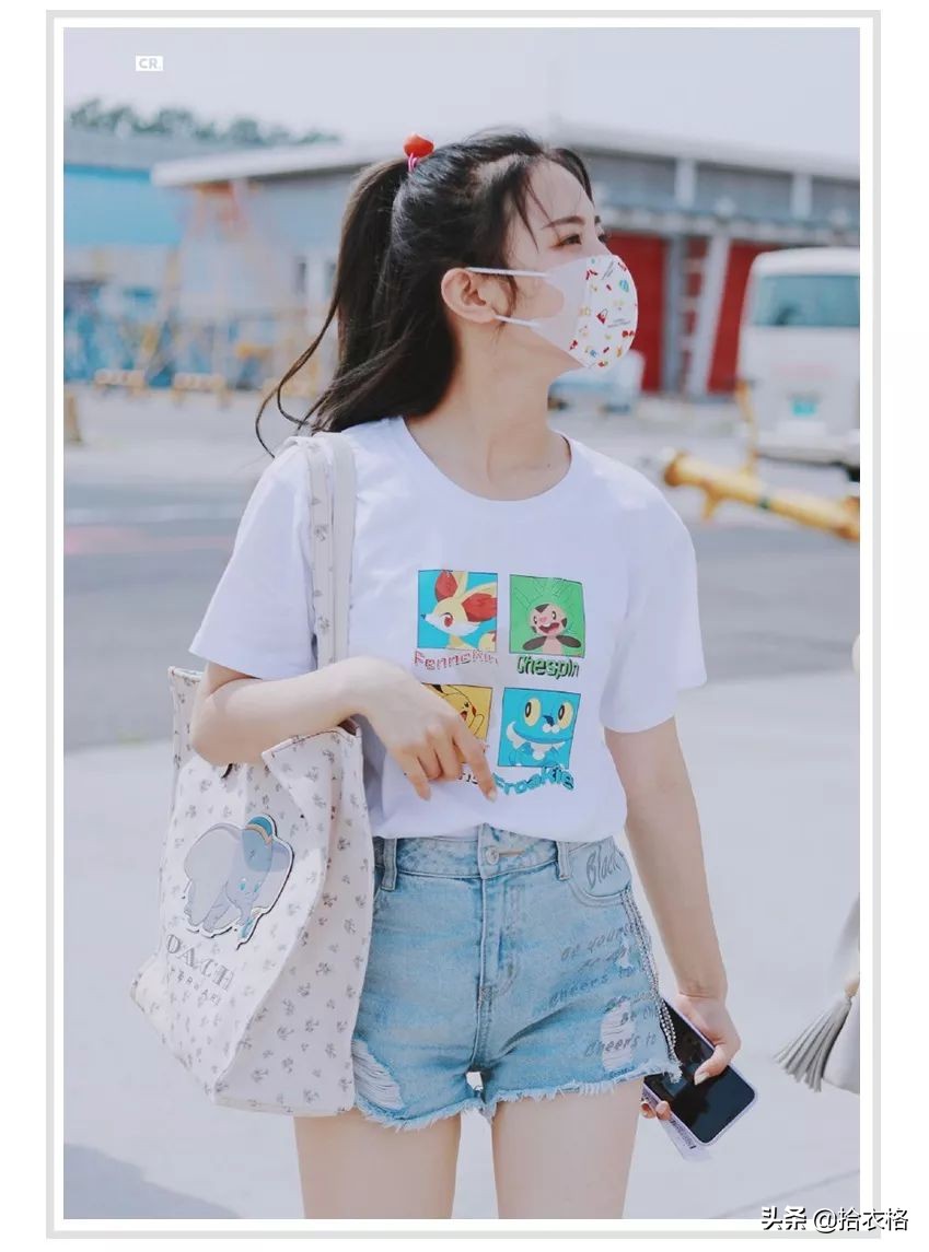 欧阳娜娜张子枫杂志购买,张子枫欧阳娜娜穿衣