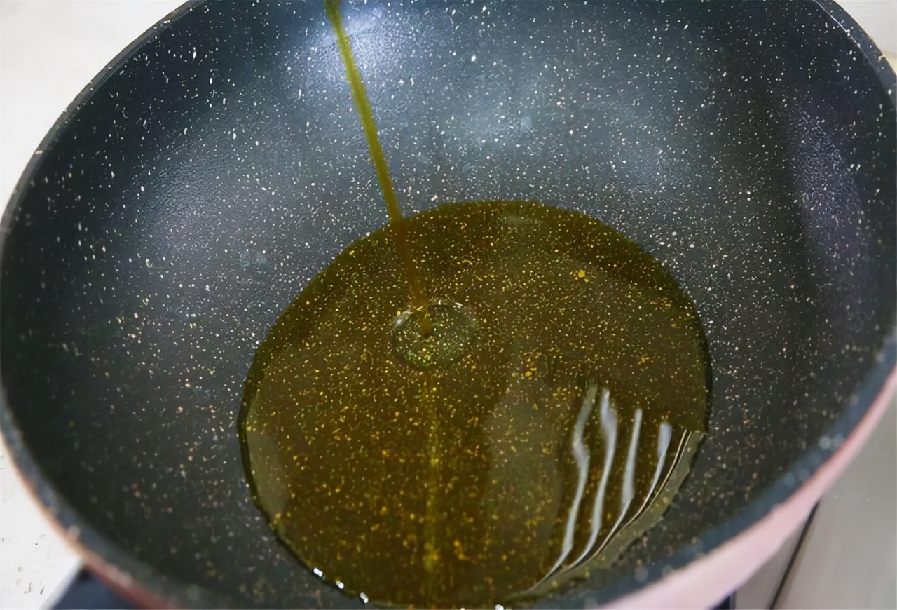 菜籽油大豆油花生油玉米油的区别,大豆油花生油菜籽油哪个油更健康