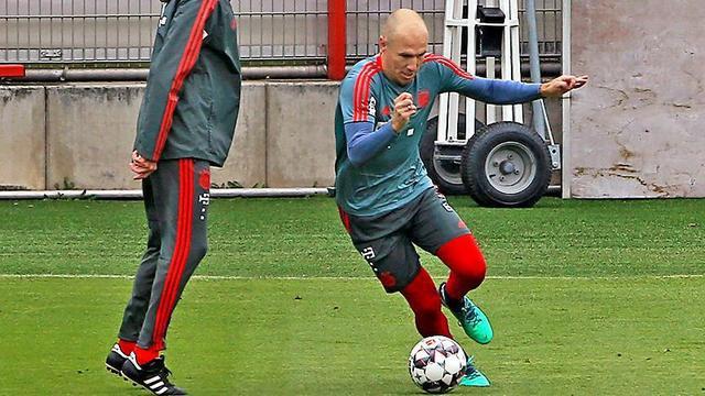 从奔驰女车主之怒另眼看足坛买人怎么才能不被坑!