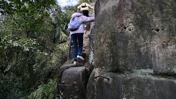 重庆爬山推荐险峻,重庆峭壁悬崖景区