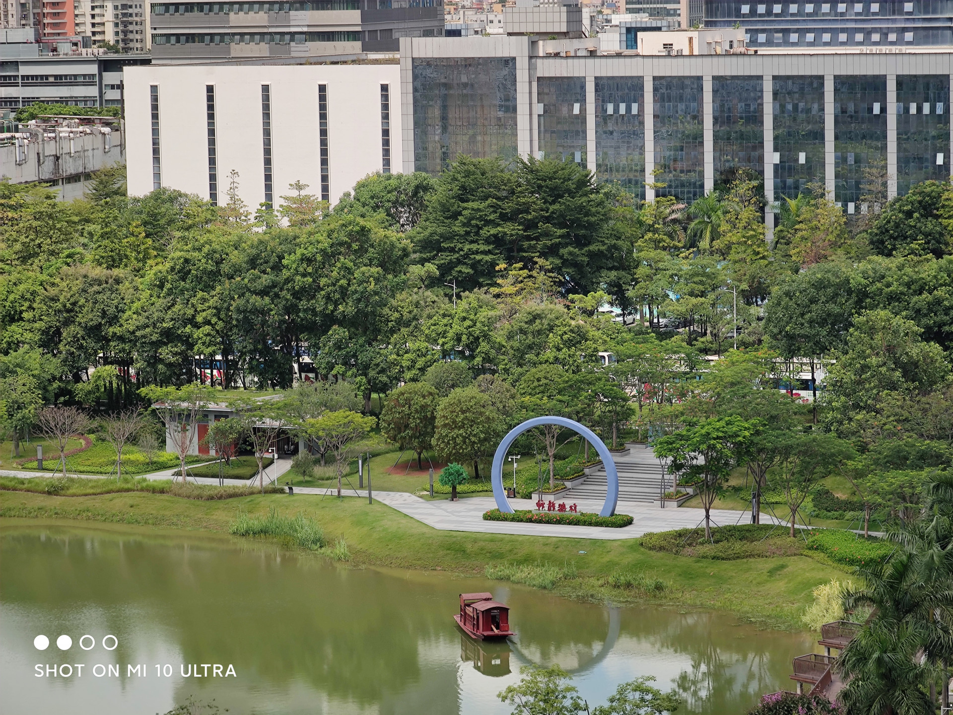 小米10至尊纪念版和华为p40pro+,小米10至尊纪念版对比华为mate40