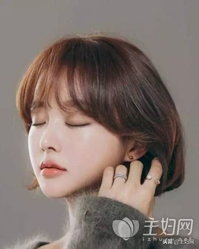 小脸比较淑女的适合什么发型,宽脸女生适合的短发型