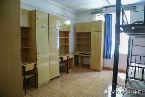 全国高校宿舍奢华排行,各个学校宿舍大比拼