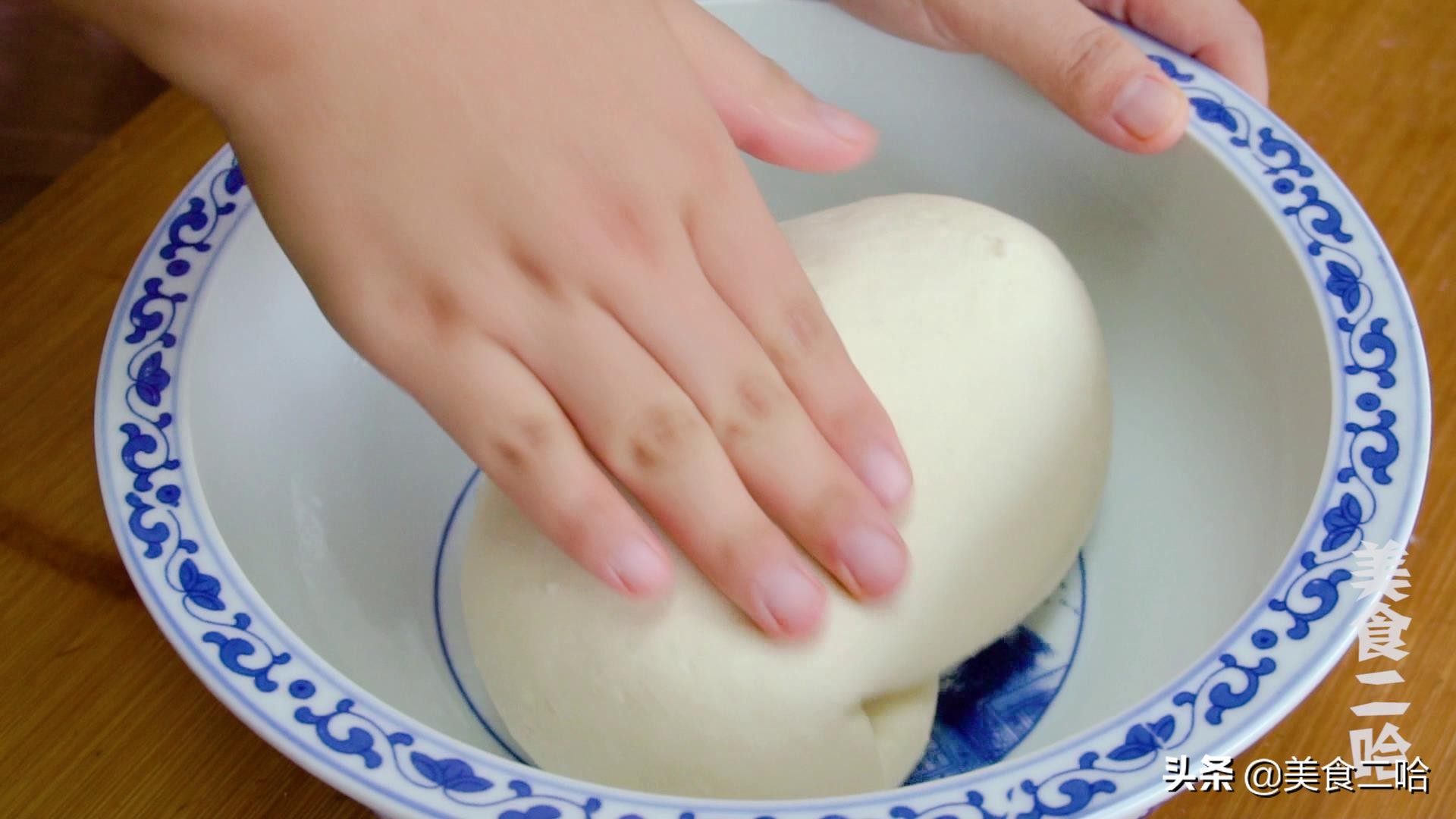 肉夹馍教程来了，从烙馍到卤肉，超详细做法分享，学会能开店了