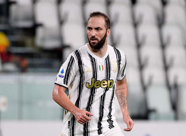 伊瓜因为什么总丢单刀,伊瓜因为什么离开五大联赛