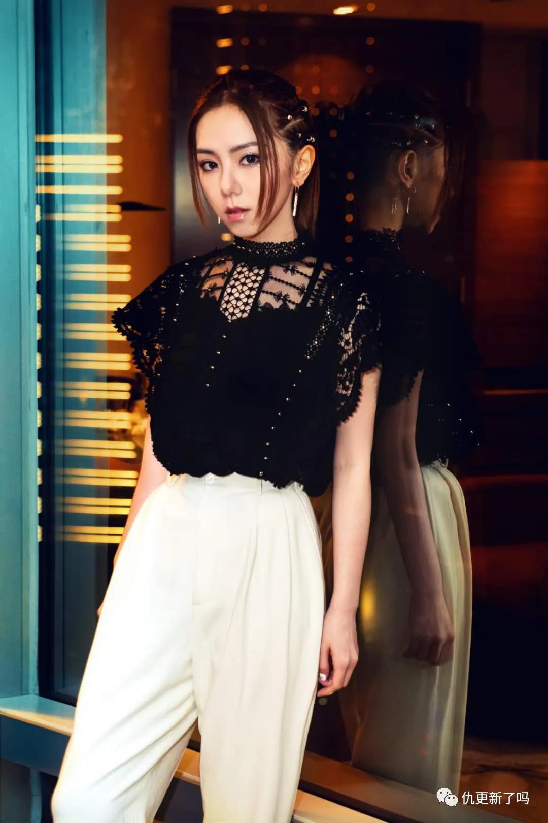 大人打耳洞疼哭了,打耳洞疼哭视频