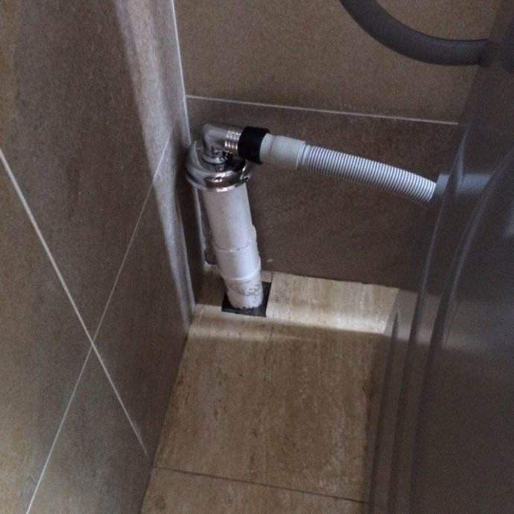 洗衣机下水管与地漏连接漏水防臭,洗衣机排水管别直插地漏