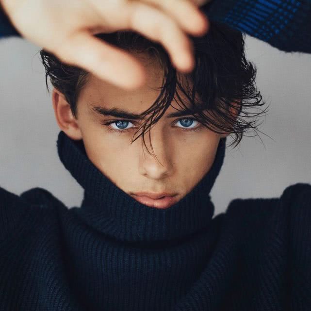 16岁澳大利亚混血儿帅哥,澳大利亚16岁巨帅男孩