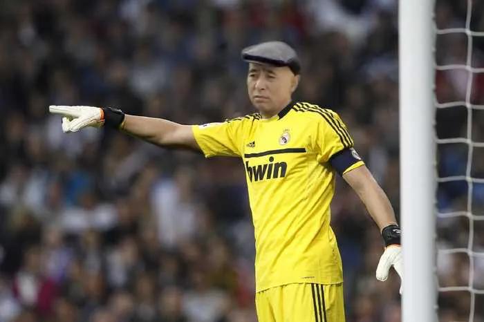 旅欧十大退役球星,旅欧的中国球员