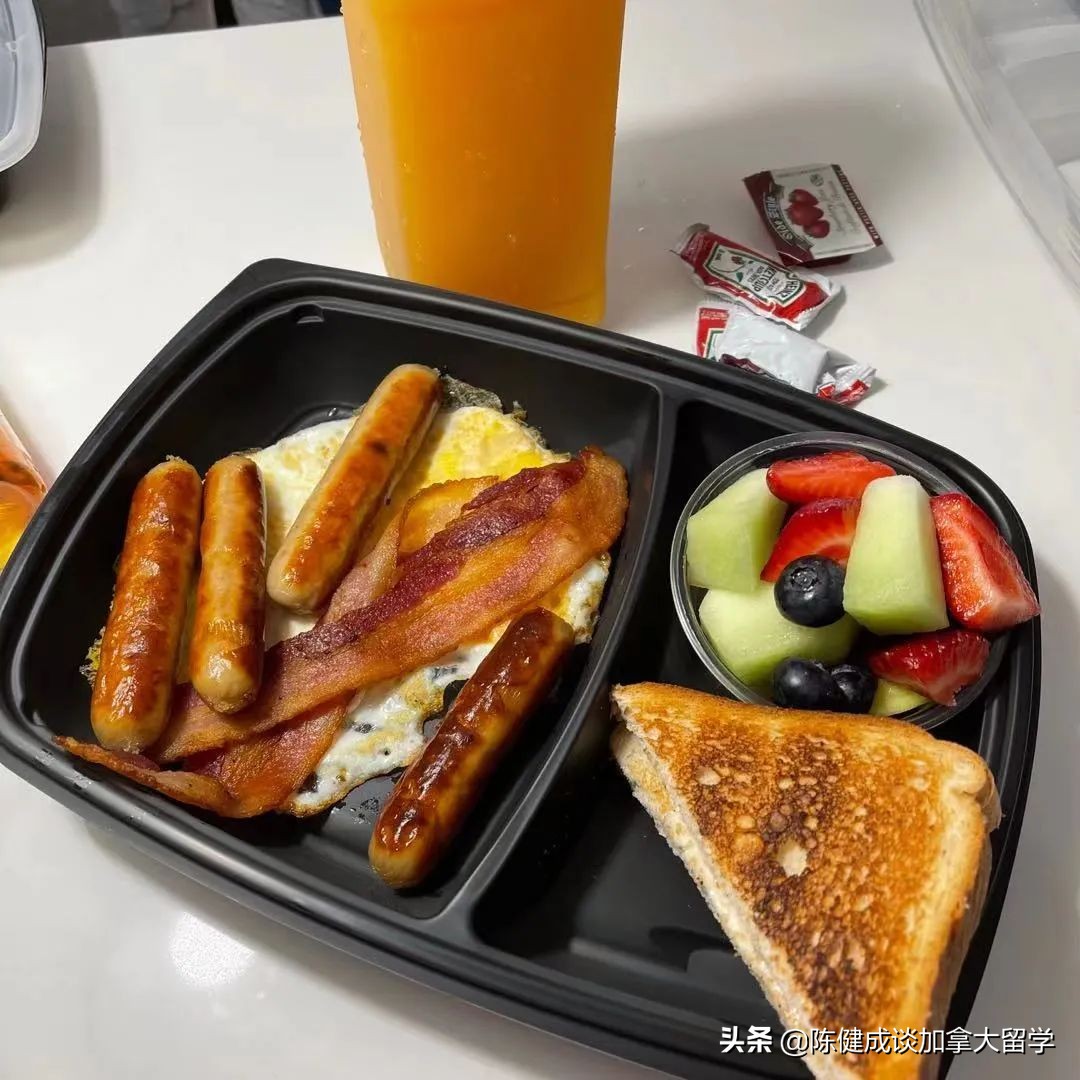 从哪里飞往加拿大需要在香港转机,现在中国去加拿大的航班