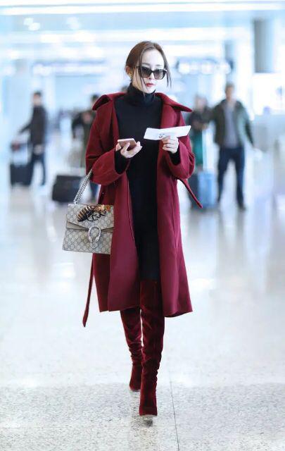 杨幂穿长筒靴时尚感满分,杨幂高跟长筒靴穿搭