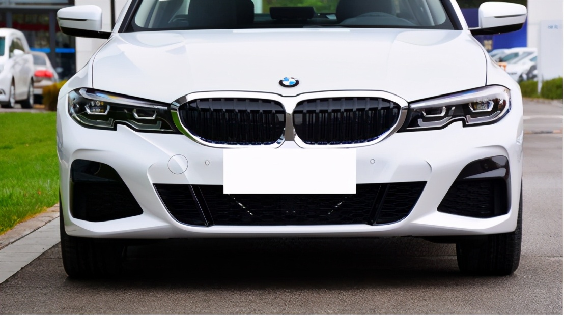 宝马320li和天籁哪个动力好,宝马320li动感型动力