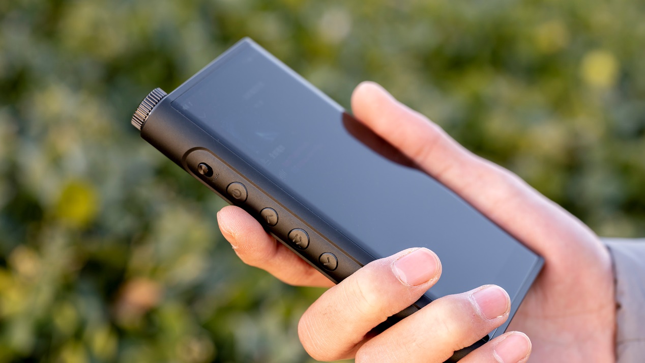 飞傲m15的4497和9038哪个音质更好,飞傲m15有什么功能