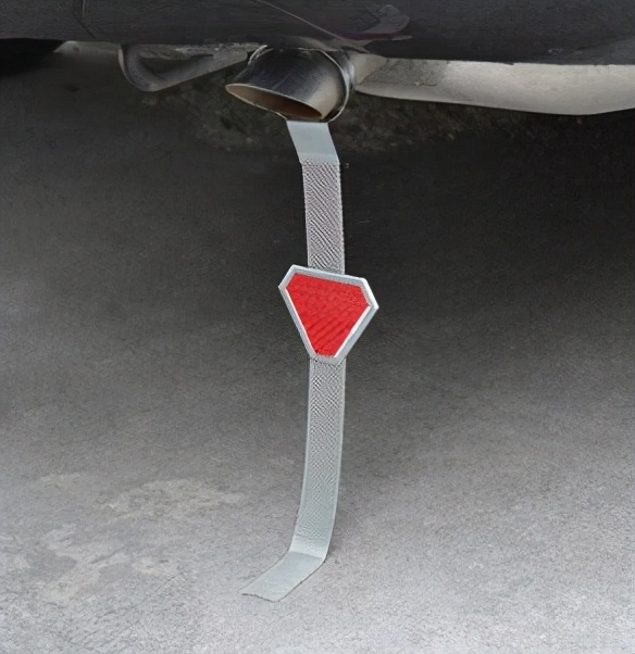 开车需谨记这五点,提醒大家车不要放路边