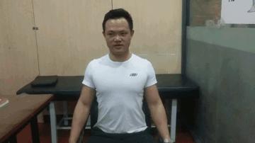 斜方肌正确的拉伸方法,拉伸斜方肌最简单方法