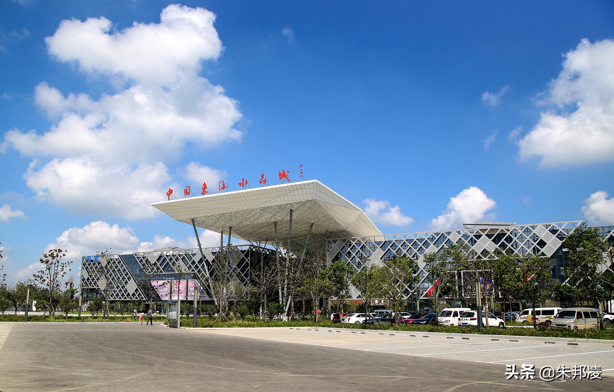 广东发现最大天然水晶,中国最大水晶博物馆