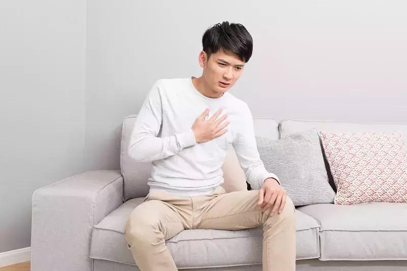 记住“颈腰诊断歌”，立马就知病根在哪！